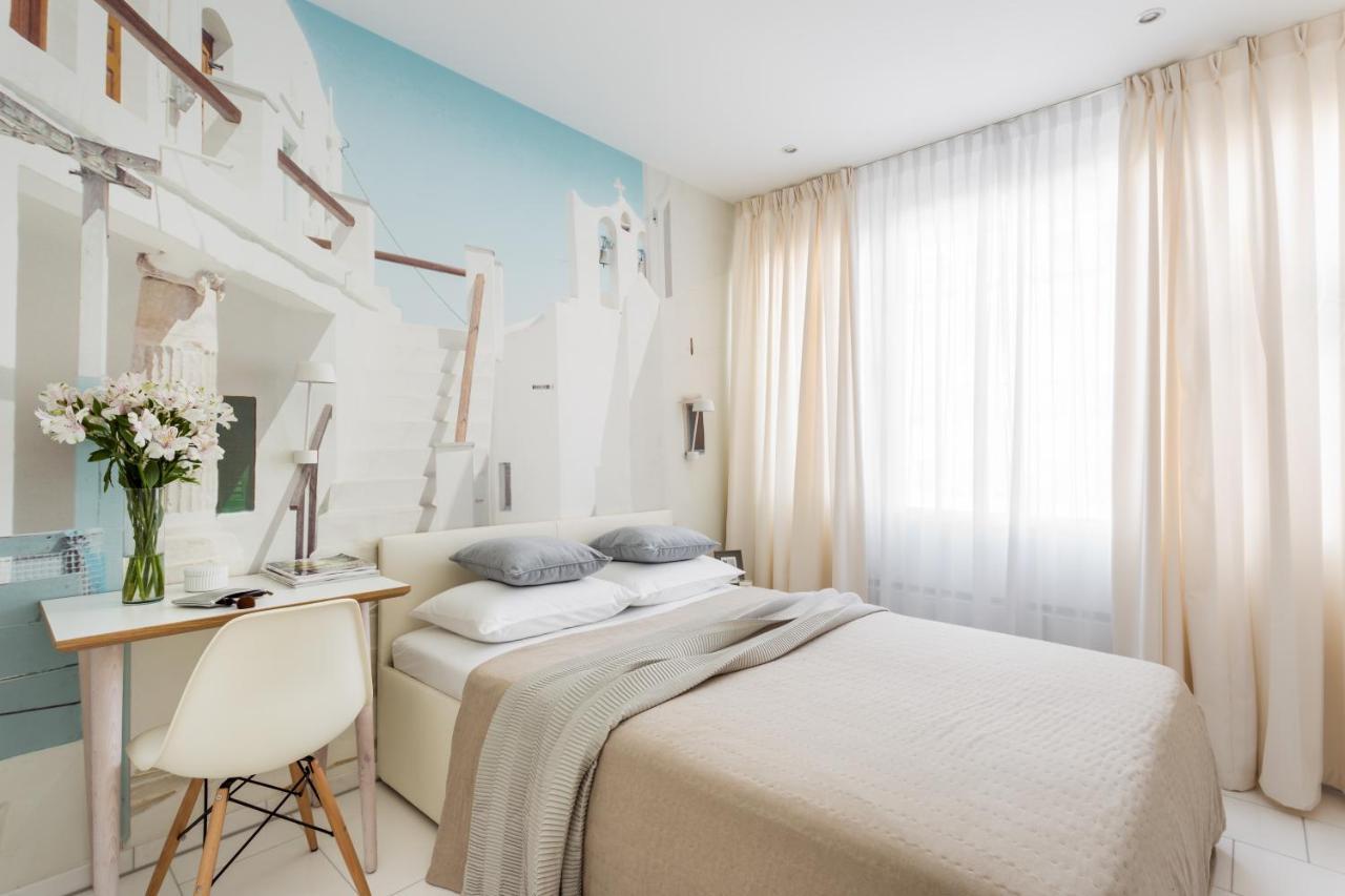 Junior Two Bedroom Apartment Kitchenette