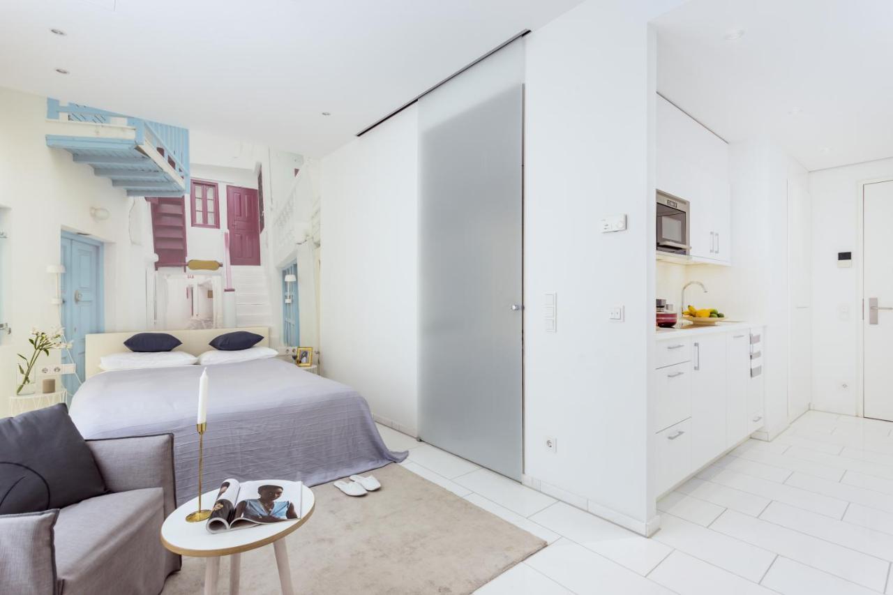Senior Studio Kitchenette
